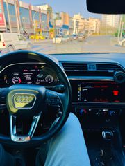 Audi Q3 2020 S Line-thumb-9