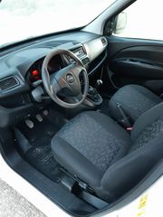 Opel Combo 2016-thumb-5