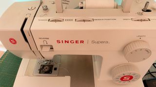Singer Supera 5523 συν εξαρτήματα-thumb-3