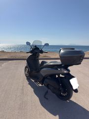Piaggio Beverly 300 2014-thumb-5