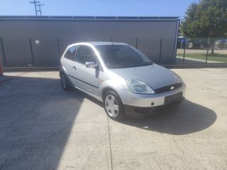 Ford Fiesta 2005-thumb-1