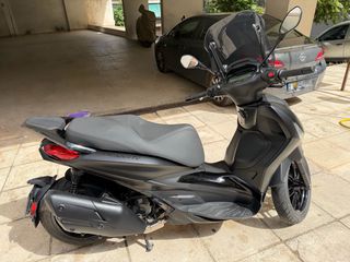 Piaggio Beverly 400 2023-thumb-5