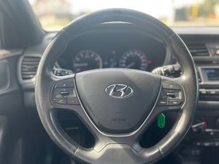 Hyundai i 20 2018-thumb-9