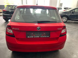 Skoda Fabia 2016-thumb-4