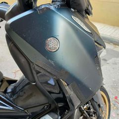 Yamaha XMAX 125 Tech Max 2023-thumb-4