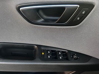 Seat Leon 2019-thumb-11