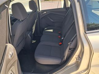 Ford C-Max 2016-thumb-25