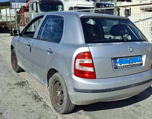 Skoda Fabia 2005-thumb-1