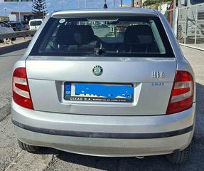 Skoda Fabia 2005-thumb-6