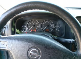 Opel Astra 2002-thumb-6