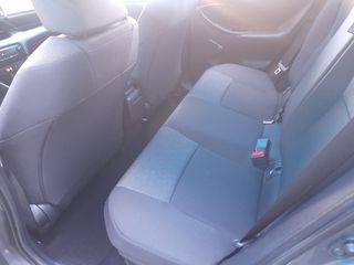 Toyota Yaris 2024 HYBRID-thumb-13