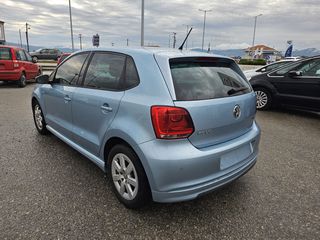 Volkswagen Polo 2011-thumb-6