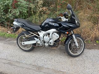 Yamaha FZ1 Fazer 2004 600cc