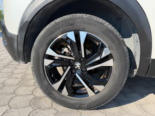 Peugeot 2008 2020 ALLURE  PLUS 1.2  100PS  6 TAXYTHTES-thumb-4