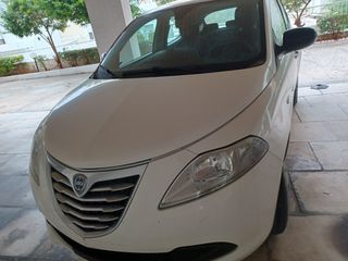 Lancia Ypsilon 2013