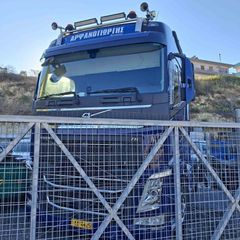 Volvo 2015 FH540-thumb-1