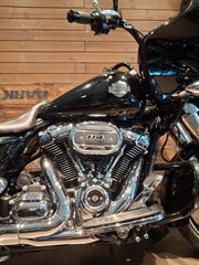 Harley Davidson Touring Road Glide Special  2021-thumb-7