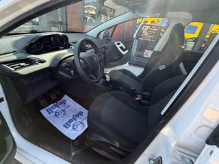 Peugeot 208 2015 1.0 VTI LIKE NAVI GTOUSIS CARS-thumb-14