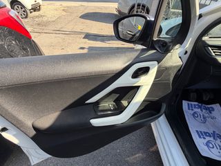 Peugeot 208 2015 1.0 VTI LIKE NAVI GTOUSIS CARS-thumb-21