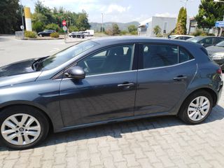 Renault Megane E-TECH 2021 Hybrid E-Tech  Bussiness  Automatic-thumb-3
