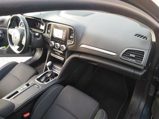 Renault Megane E-TECH 2021 Hybrid E-Tech  Bussiness  Automatic-thumb-33