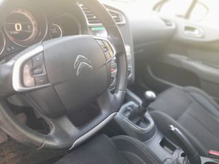 Citroen C4 2018-thumb-6