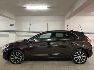Hyundai i 30 2018 1.4•140hp•Led•Navi•Keyless•Camera•-thumb-4