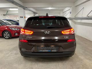 Hyundai i 30 2018 1.4•140hp•Led•Navi•Keyless•Camera•-thumb-8