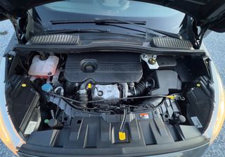Ford C-Max 2018-thumb-14