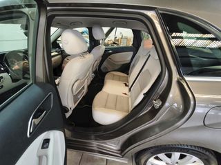 Mercedes-Benz B 200 2013-thumb-8