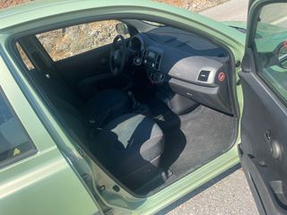 Nissan Micra 2005-thumb-6