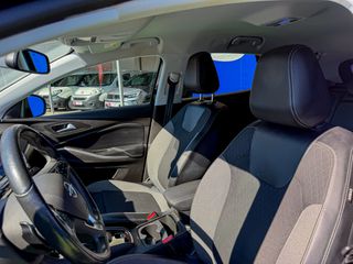 Opel Grandland X 2022 GS Line 1.2 Turbo S/S AT8 Business Elegance 5d-thumb-18