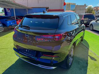 Opel Grandland X 2022 GS Line 1.2 Turbo S/S AT8 Business Elegance 5d-thumb-5