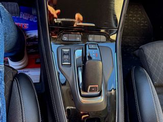 Opel Grandland X 2022 GS Line 1.2 Turbo S/S AT8 Business Elegance 5d-thumb-19