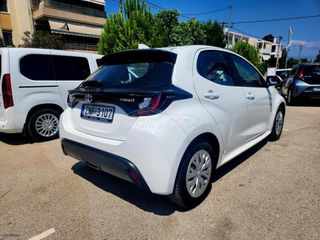 Toyota Yaris 2022 LIVE-thumb-3