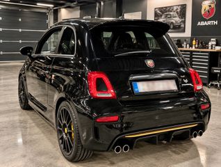 Abarth 595 Competizione 2021-thumb-1