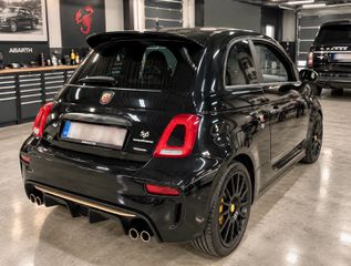 Abarth 595 Competizione 2021-thumb-2
