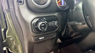 Jeep Gladiator 2022 ΑΥΤΟΜΑΤΟ OVERLAND 4WD CRD 3.0 CAMERA KEYLESS ANAΛΥΣΗ ΦΠΑ-thumb-41