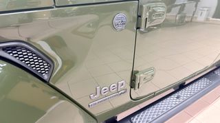 Jeep Gladiator 2022 ΑΥΤΟΜΑΤΟ OVERLAND 4WD CRD 3.0 CAMERA KEYLESS ANAΛΥΣΗ ΦΠΑ-thumb-17
