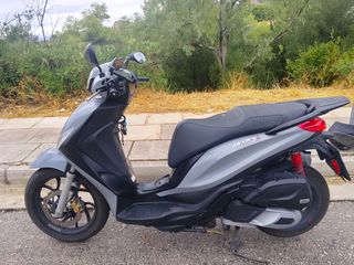 Piaggio Medley 150 2022 s abs-thumb-1