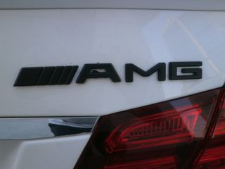 Mercedes-Benz E 300 2014-thumb-16