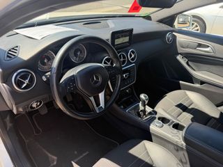 Mercedes-Benz A 180 2014 12/2014-thumb-10