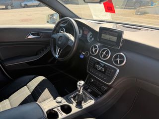 Mercedes-Benz A 180 2014 12/2014-thumb-11
