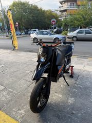 KTM 990 Supermoto 2008-thumb-2