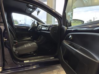 Volkswagen Up 2016 1.0 CLUB 5DR-thumb-11