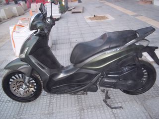Piaggio Beverly 300i 2019-thumb-3
