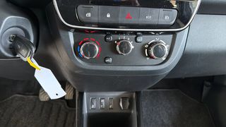 Dacia Spring 2023 Electric Drive Essential / 6 Χρόνια Δωρεάν Service-thumb-40