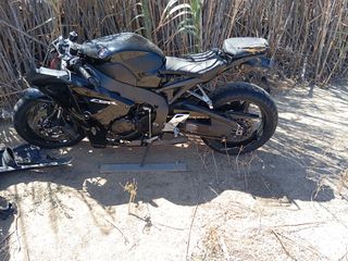 Honda CBR 1000RR 2009-thumb-1