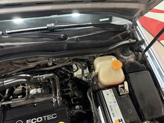 Opel Astra 2007-thumb-8