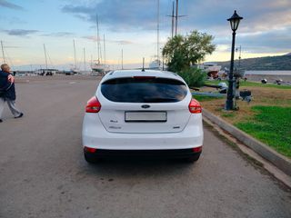 Ford Focus 2018 Titanium-thumb-4